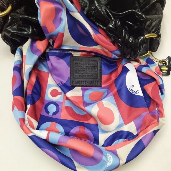 Coach Glossy Black Shoulder Bag HOBO drawstring with Gold Details.LEATHER. - Picture 8 of 14